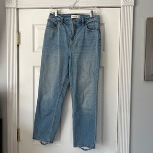 Abercrombie & Fitch Ankle Straight Ultra High Rise Jeans